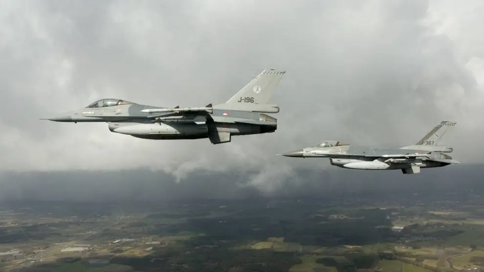 Dos cazas F-16 de la Fuerza Aérea danesa, en una imagen de archivo.