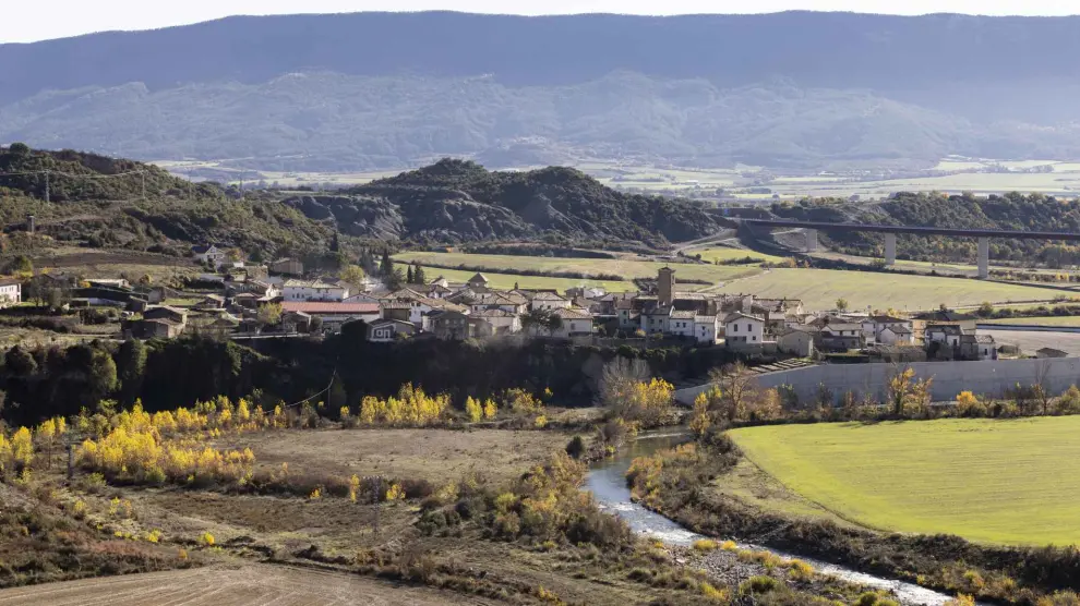 Vista general de Sigüés, pueblo de Aragón por el que pasa el Camino de Santiago