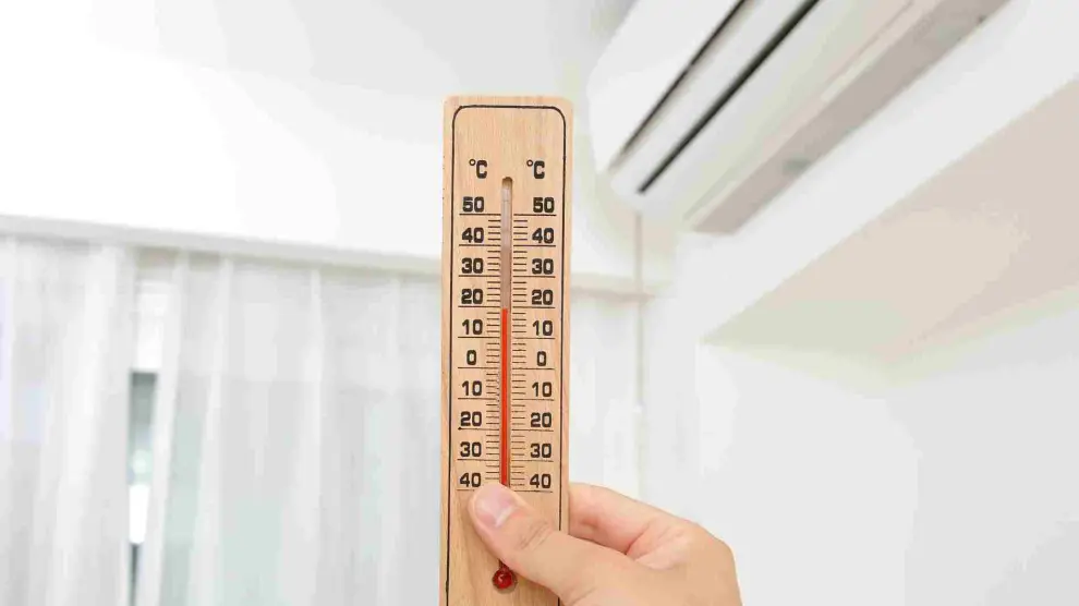 La temperatura a la que poner el aire acondicionado es importante para ahorrar en la factura
