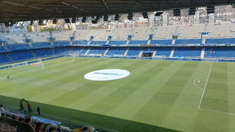 Imagen del Helidoro Rodríguez, estadio del Tenerife, una hora y cuarto antes del partido de este sábado ante el Real Zaragoza.