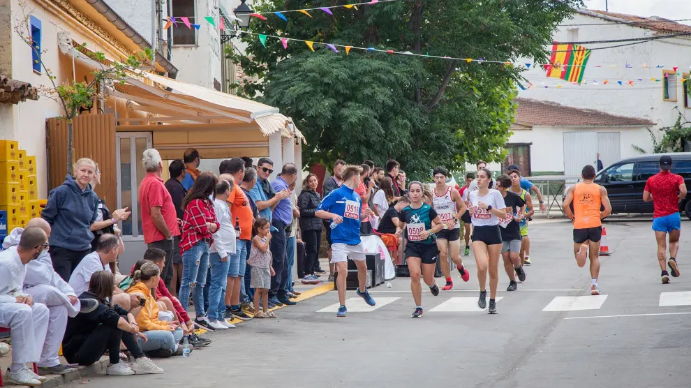 Carrera popular celebrada este domingo en Atea durante sus fiestas.