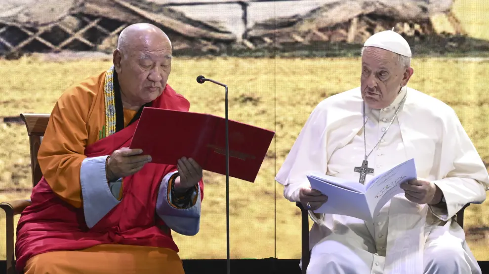 Ulaanbaatar (Mongolia), 03/09/2023.- Pope Francis (R) attends an ecumenical and interreligious meeting in the Hun Theatre in Ulaanbataar, Mongolia, 03 September 2023. (Papa) EFE/EPA/CIRO FUSCO