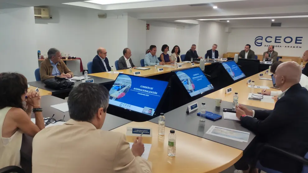 Reunión de la comisión de Internacionalización de CEOE Aragón hoy.