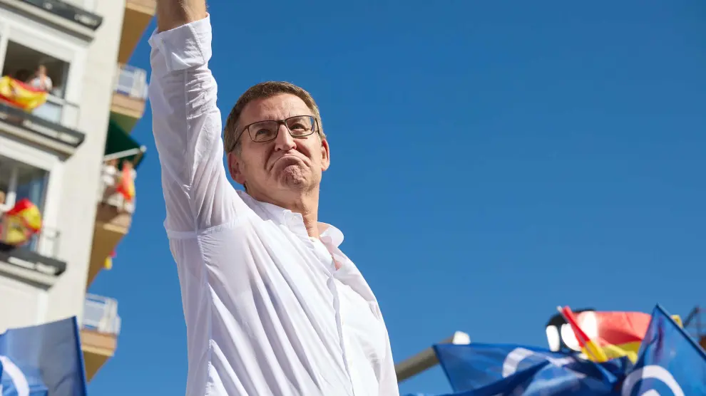 El líder del PP y candidato a la Presidencia del Gobierno, Alberto Núñez Feijóo, durante la manifestación organizada por el PP, en Madrid (España).