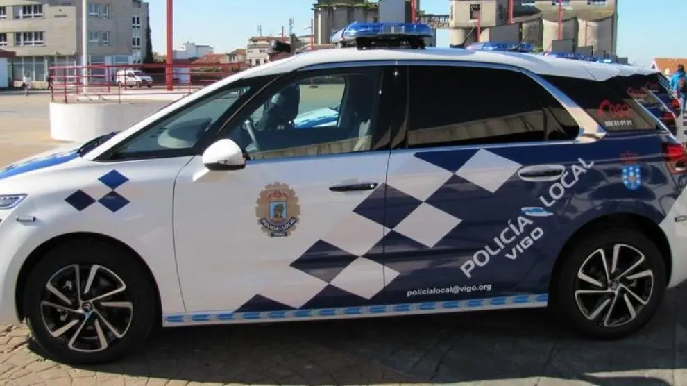 Un coche de la Policía Local de Vigo.