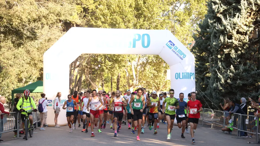 Fotos de los participantes en la carrera 10K del Pilar