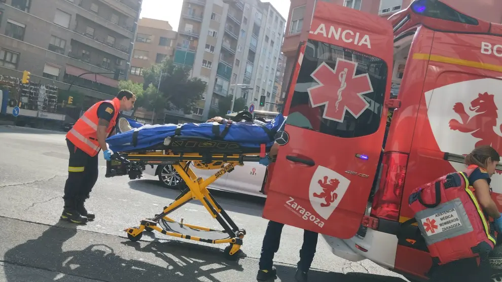 El herido fue trasladado al hospital en una ambulancia de Bomberos