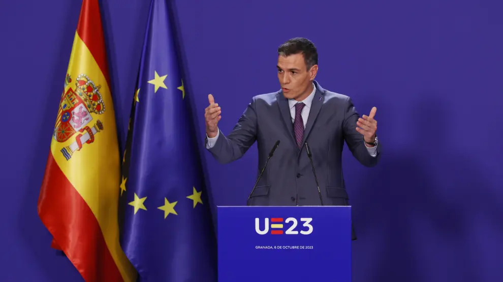 Spain's acting Prime Minister Pedro Sanchez speaks during the closing news conference on the 2nd day of the Europe Summit in Granada, Spain, Friday, Oct. 6, 2023. (AP Photo/Fermin Rodriguez)