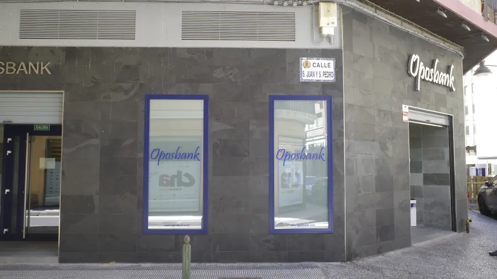 Oposbank está situada en la calle del Refugio 8, en Zaragoza.