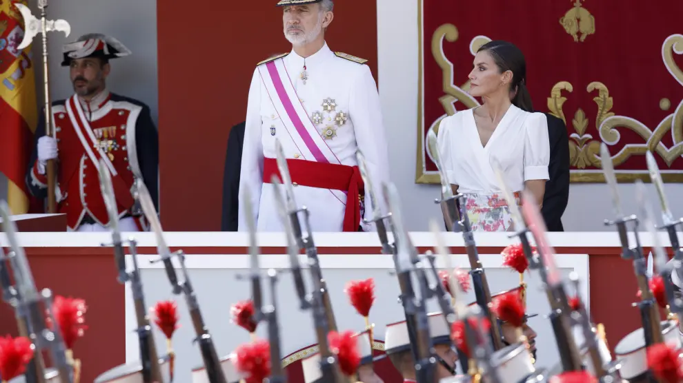 Foto de archivo de los Reyes el pasado 3 de junio en el desfile por el Día de las Fuerzas Armadas en Granada