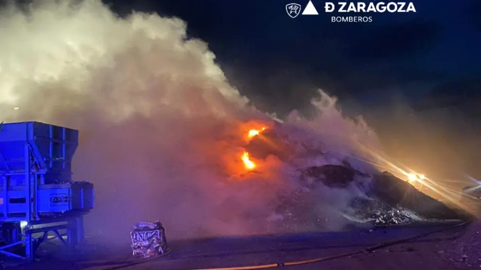 Incendio en una planta de reciclado de metales entre Calatayud y Terrer