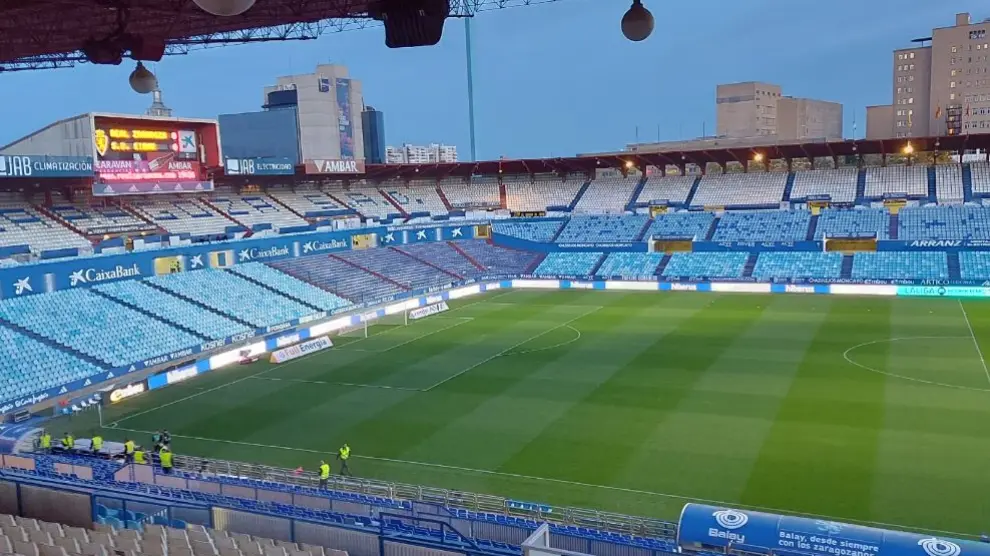 La Romareda, hora y media antes del partido de este sábado entre el Real Zaragoza y el Eibar.