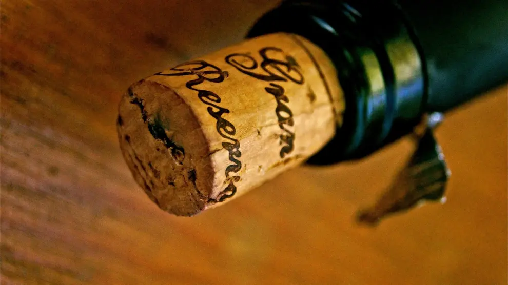 Corchos personalizados para las botellas de vino.