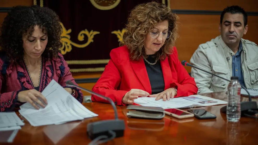 Los ediles del PSOE Inmaculada Sancho, Sandra Marín y Jesús Monge en la presentación de sus propuestas para el presupuesto 2024