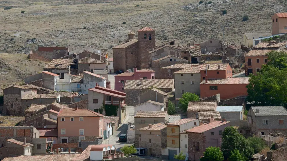 Vista general del pequeño pueblo de Almohaja