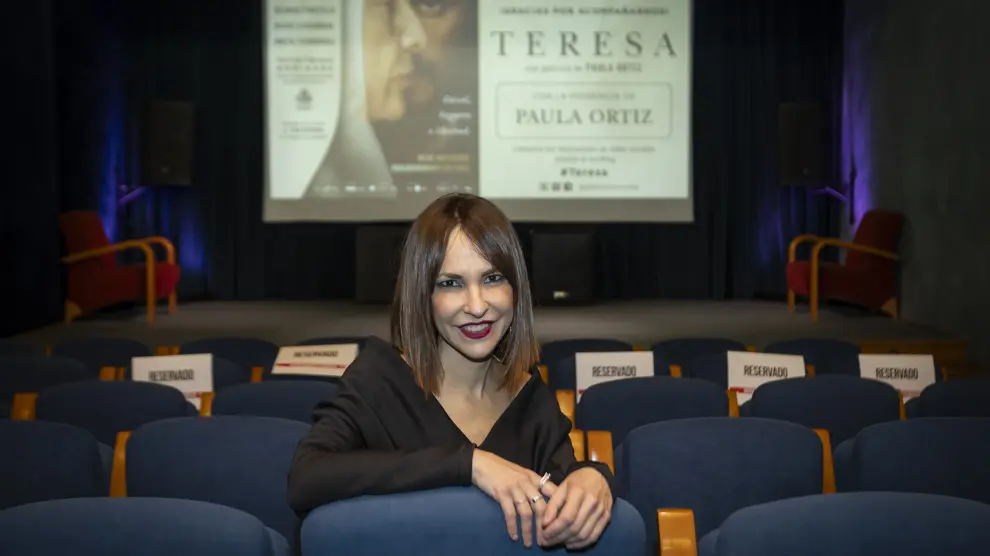 Paula Ortiz se reunió ayer con parte de su equipo aragonés y presentó en la Filmoteca su cuarta película: 'Teresa'.