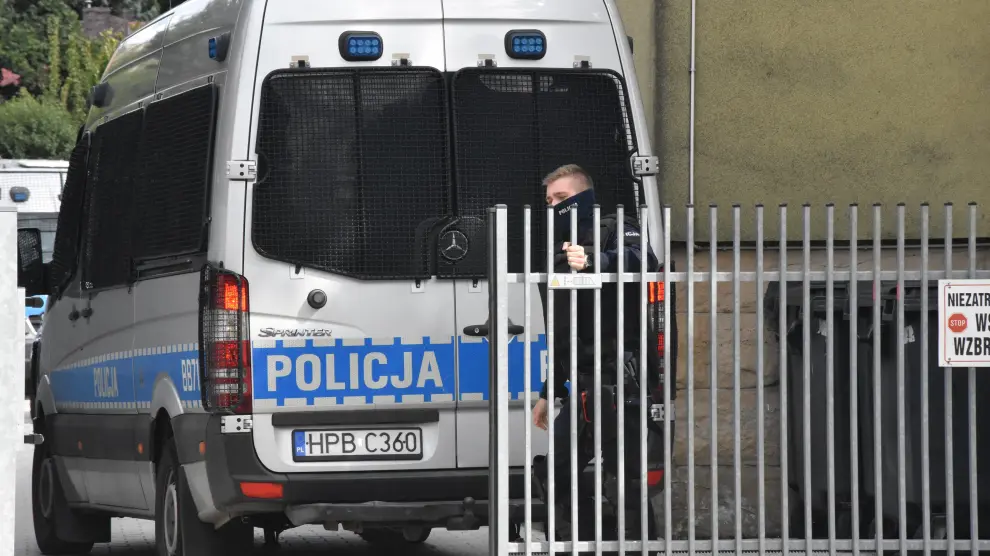 Al menos tres heridos en un ataque con cuchillo en una escuela de Polonia