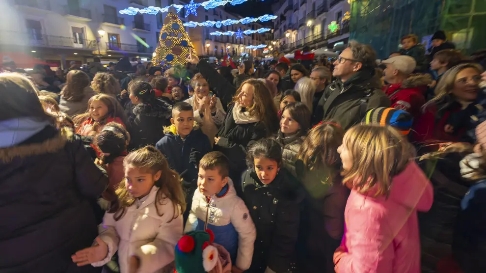 Encendido de luces de navidad en Teruel. Foto Antonio Garcia Bykofoto 01 12 23 [[[FOTOGRAFOS]]]