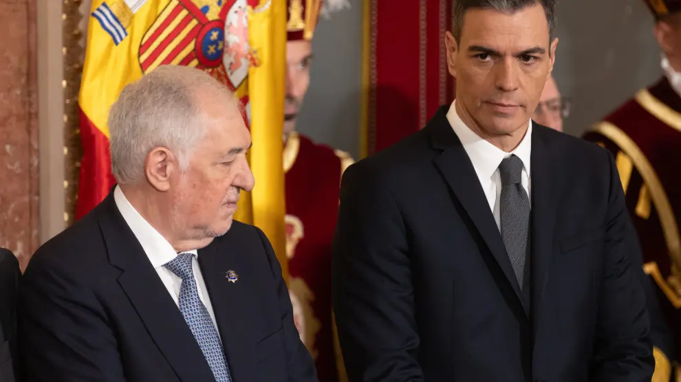 Pedro Sánchez, junto al presidente del Tribunal Constitucional.