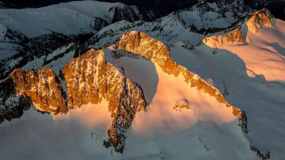 El Aneto es el pico más elevado de los Pirineos y el segundo más alto de la Península Ibérica