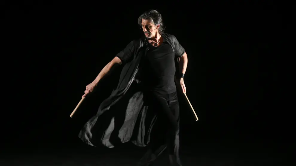 Miguel Ángel Berna resume en 'Rematadera' sus obsesiones y sus gustos artísticos: la jota, el flamenco, el folclore popular, la querencia por la melodía y la percusión, y el amor inquebrantable al baile.