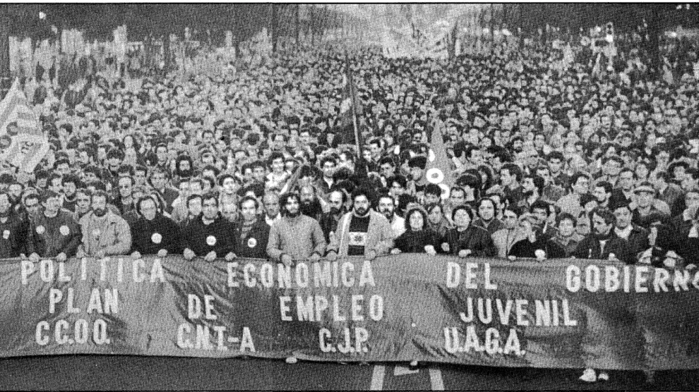 Manifestación del 14 de diciembre de 1988. Fotos de Arturo Burgos para Heraldo de Aragón