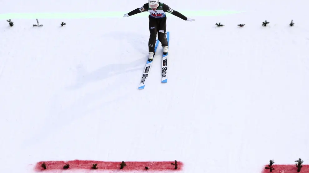 Lanisek, en el campeonato de saltos de esquí nórdico de Año Nuevo.