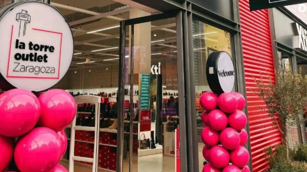 La marca Xti abre su nueva tienda en La Torre Outlet Zaragoza.