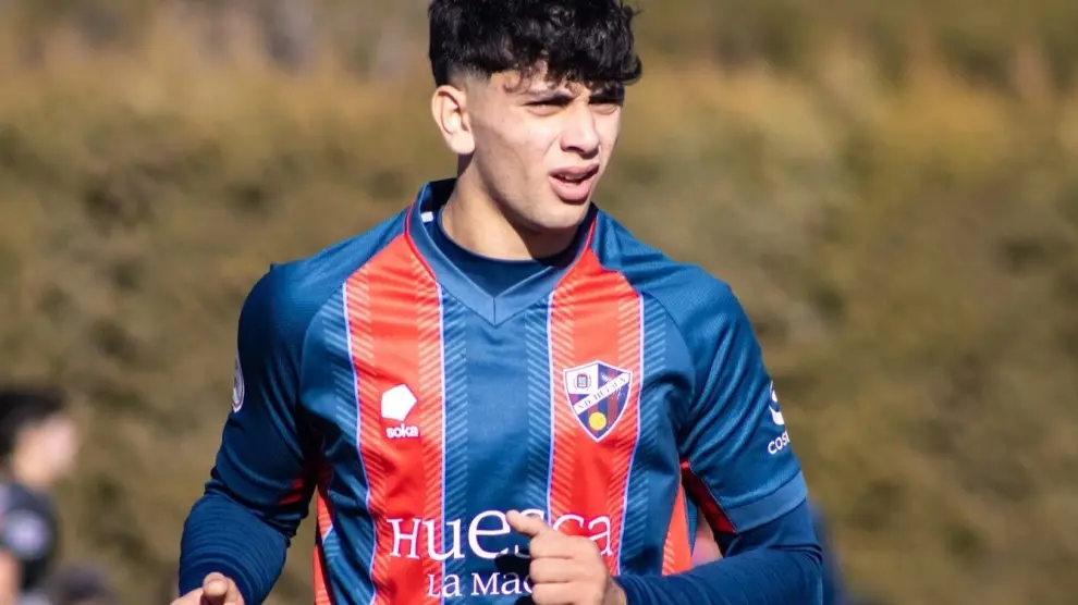 Ayman, delantero juvenil de la SD Huesca.
