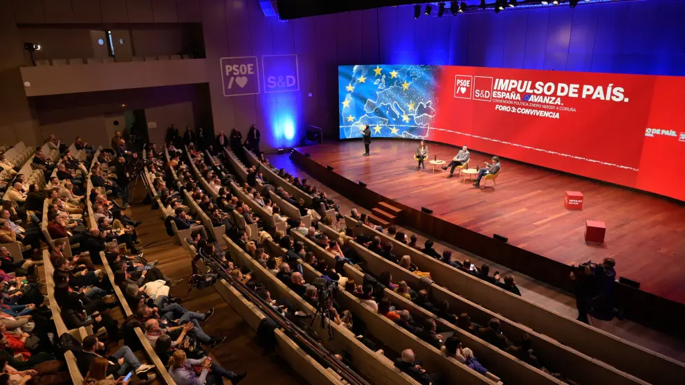 El PSOE celebra en La Coruña su Convención Política.