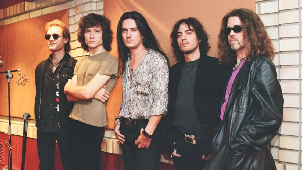 Héroes del Silencio en 1995, presentación de su LP 'Avalancha'