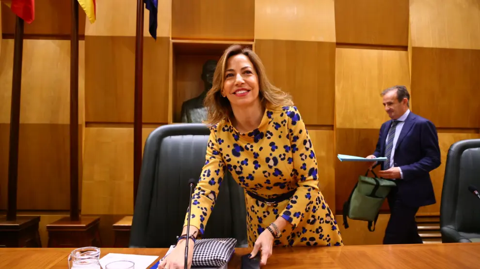 La alcaldesa, Natalia Chueca, en el Pleno del Ayuntamiento de Zaragoza.