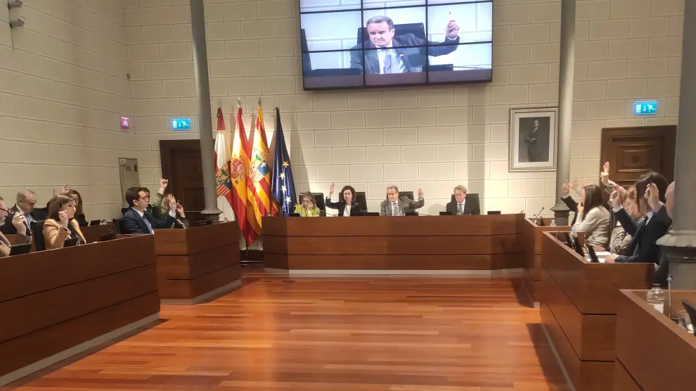 El Pleno de la Diputación Provincial de Zaragoza (DPZ) aprueba por unanimidad sendas iniciativas en defensa de la seguridad en el medio rural.