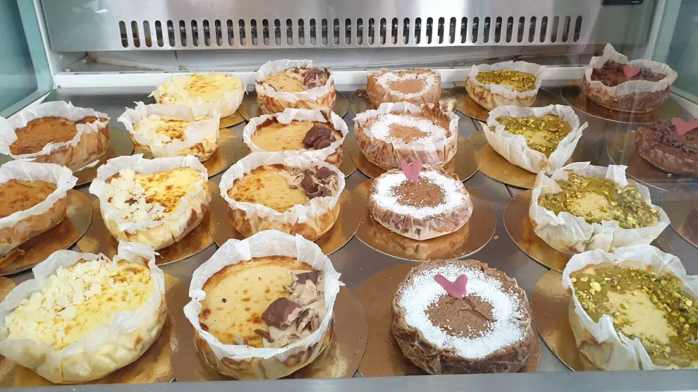Pistacho es la nueva cafetería del Arrabal de Zaragoza, donde el dulce es el "rey".