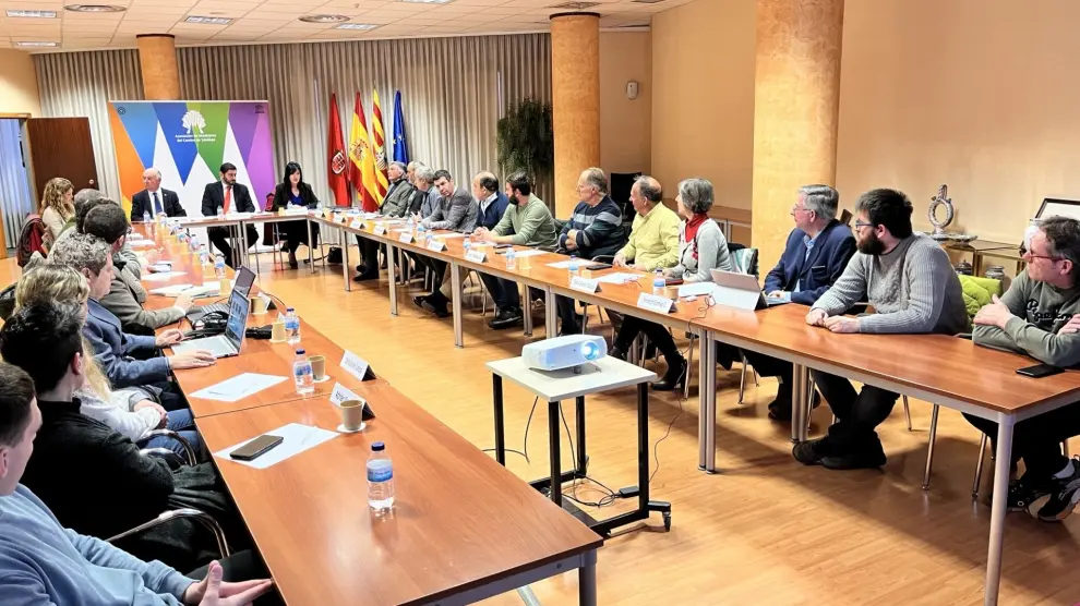 Reunión de trabajo sobre el Camino de Santiago Francés a su paso por Aragón en el Palacio de Congresos de Jaca