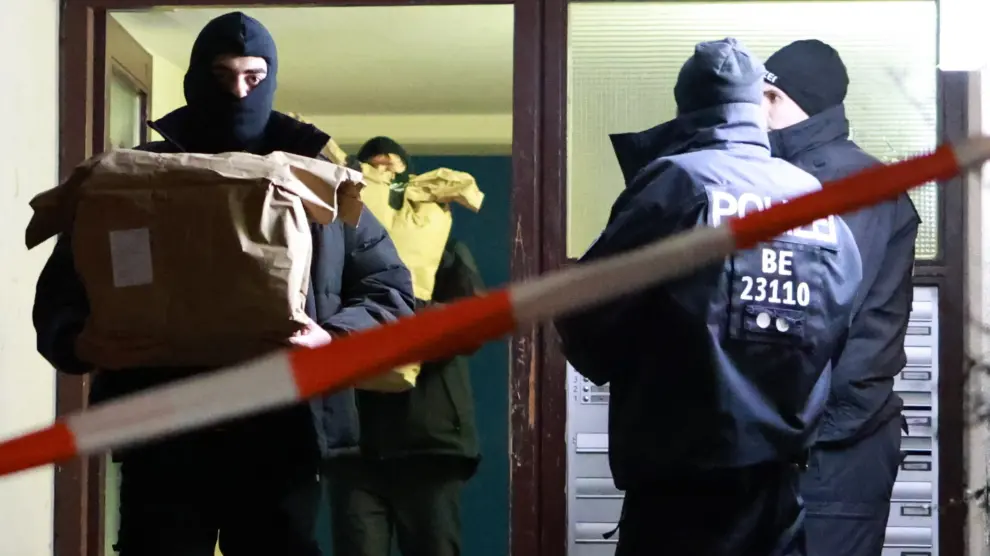 La policía alemana registra el domicilio donde se encontraba la terrorista del RAF Daniela Klette.
