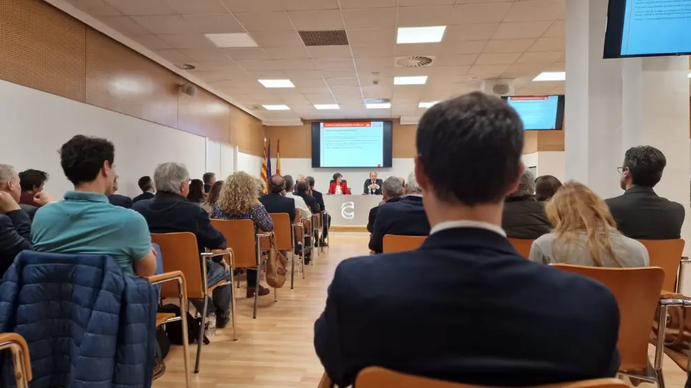 Presentación del informe de la Competitividad en CEOE Aragón.