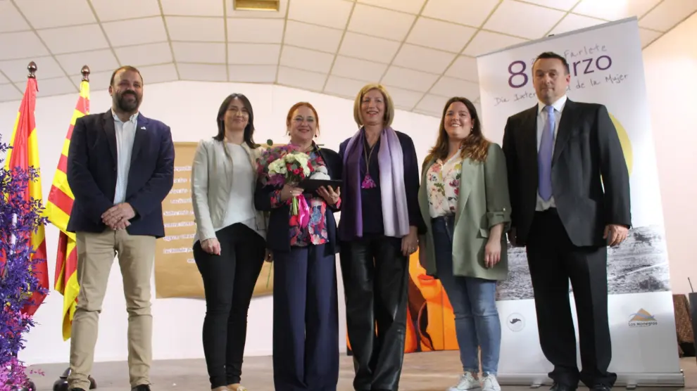 Pilar Gascón recibe el Premio Gabardera a la Mujer Emprendedora de Los Monegros