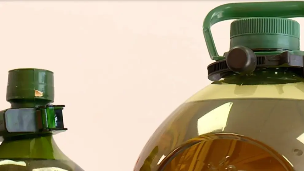 Botellas de aceite de oliva con alarma antihurto.
