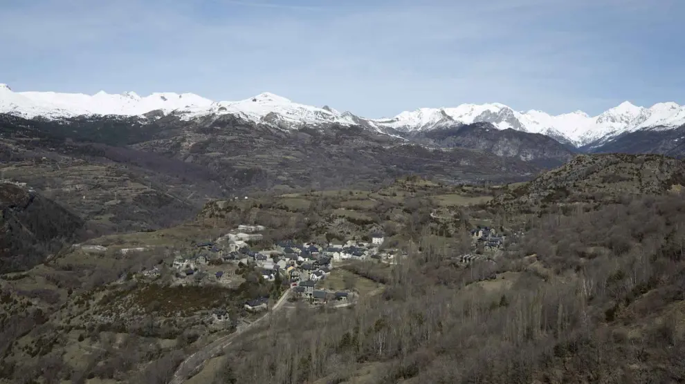 Vista de Hoz de Jaca, en el Pirineo aragonés