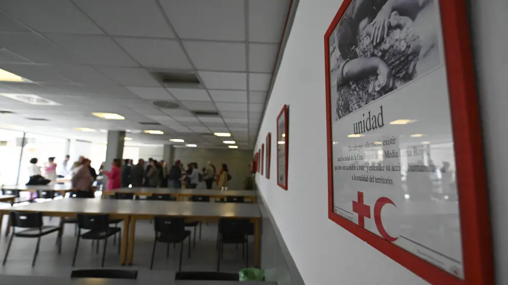 Jornada de puertas abiertas en el nuevo centro para refugiados de Cruz Roja en Huesca.
