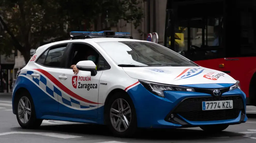 Imagen de un coche de la Policía Local de Zaragoza.