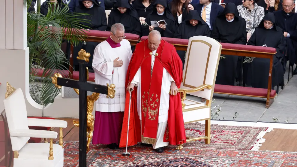El Papa, este domingo, en la misa con motivo del Domingo de Ramos.