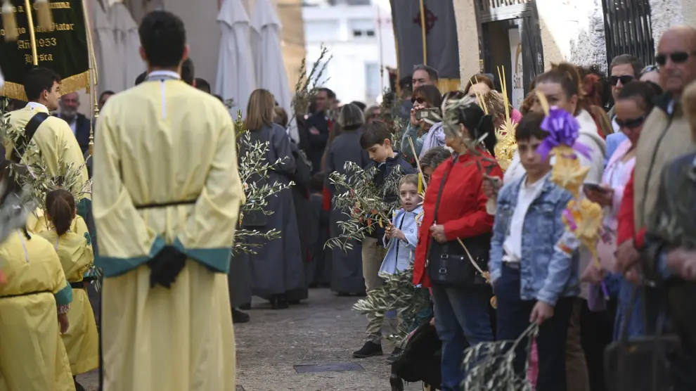 Procesión del domingo  de Ramos en Huesca.
