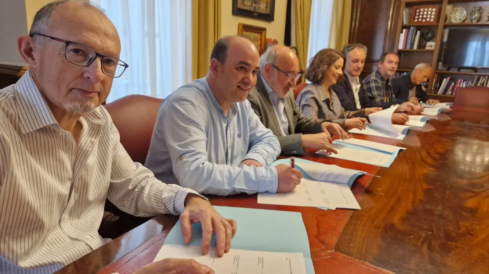 La creación de la asociación se oficializó en el Ayuntamiento de Teruel.