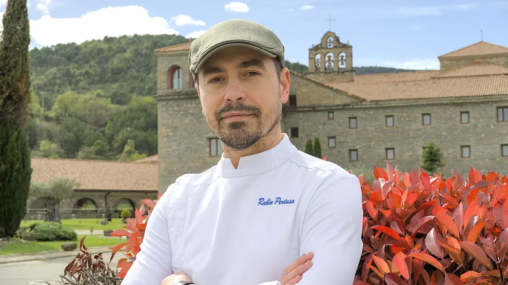 El chef Rubén Pertusa, en el hotel Monasterio de Boltaña.
