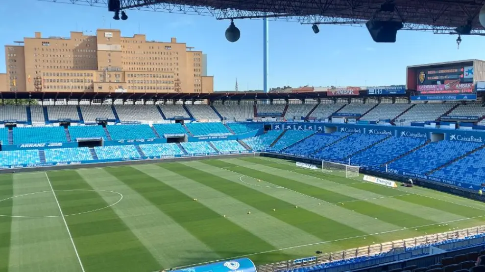La Romareda, hora y tres cuartos antes del partido Real Zaragoza-Elche de este domingo.