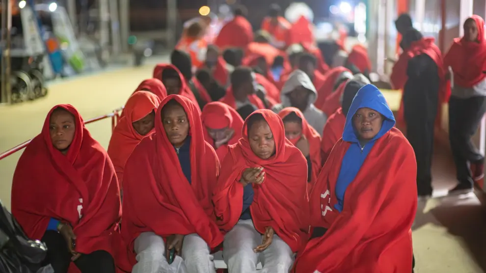 Salvamento Marítimo ha desembarcado en las últimas horas en las islas de Fuerteventura y El Hierro a 133 inmigrantes de origen subsahariano.