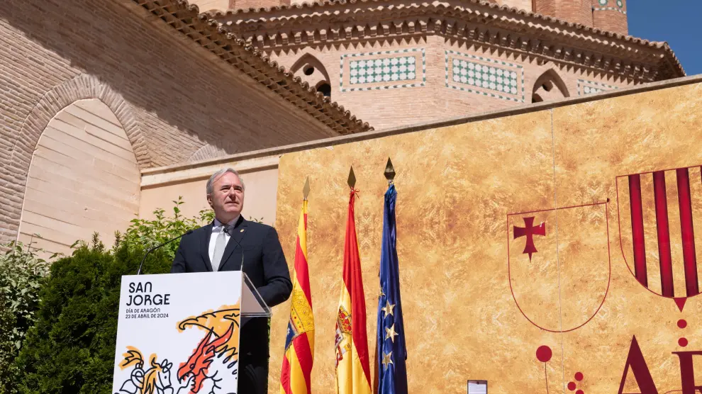 Jorge Azcón, durante su discurso institucional en Teruel con motivo de San Jorge.
