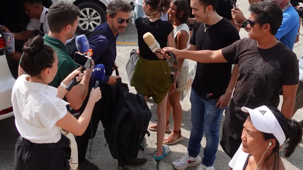 El padre de Daniel, Rodolfo Sancho (c), a su llegada al tribunal de Samui